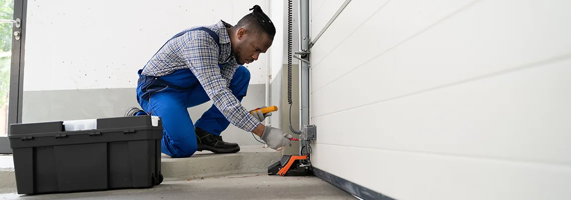 Repair Garage Door Not Closing But Light Flashing in Largo, FL